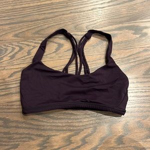 Lululemon sports bra
